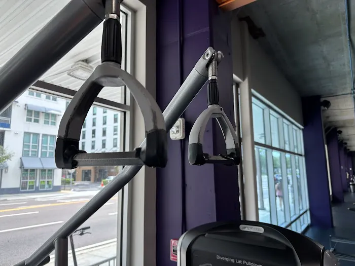 Crunch Fitness - Channelside Picture 6