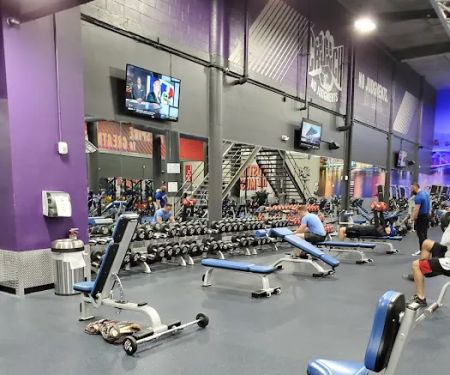 Crunch Fitness - Channelside