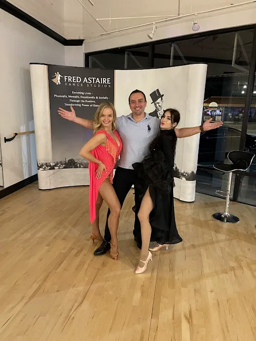 Fred Astaire Dance Studios - South Tampa Picture 4