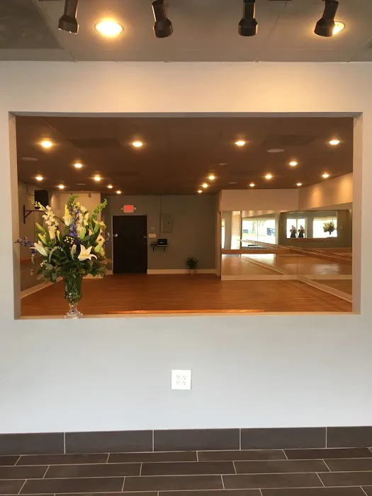 The Real Ballroom Dance Studio Picture 10