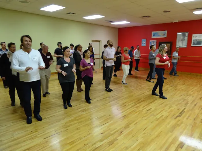 Salsa Caliente Dance Studio Picture 1
