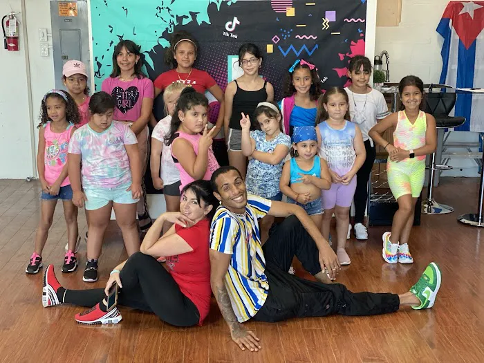 Mundo Arte Tampa LLC Picture 10