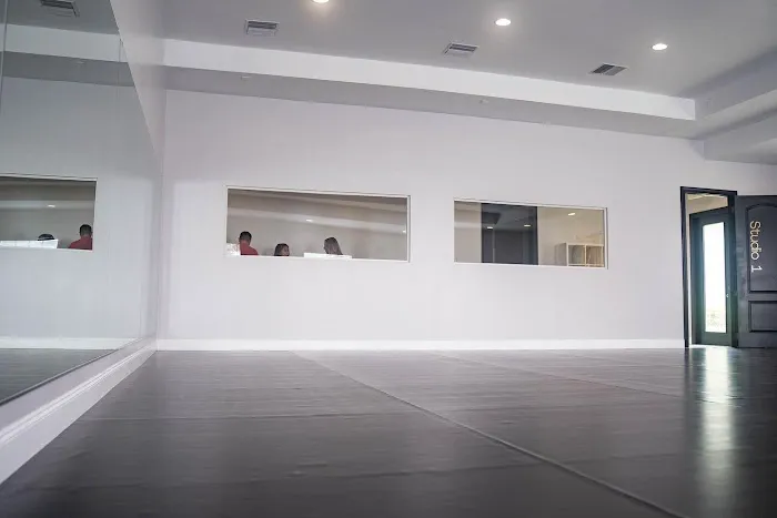Lux Dance Collective Picture 4