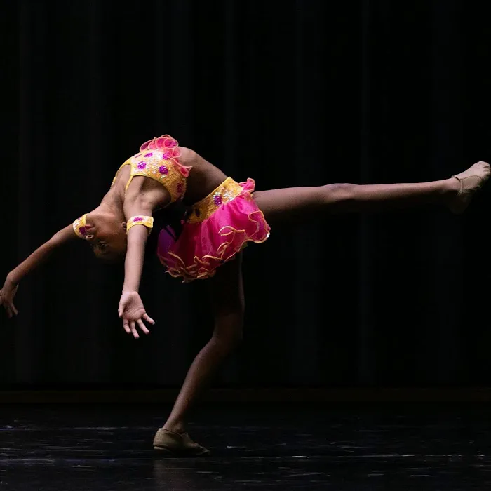 Alessi Dance Factory Picture 5