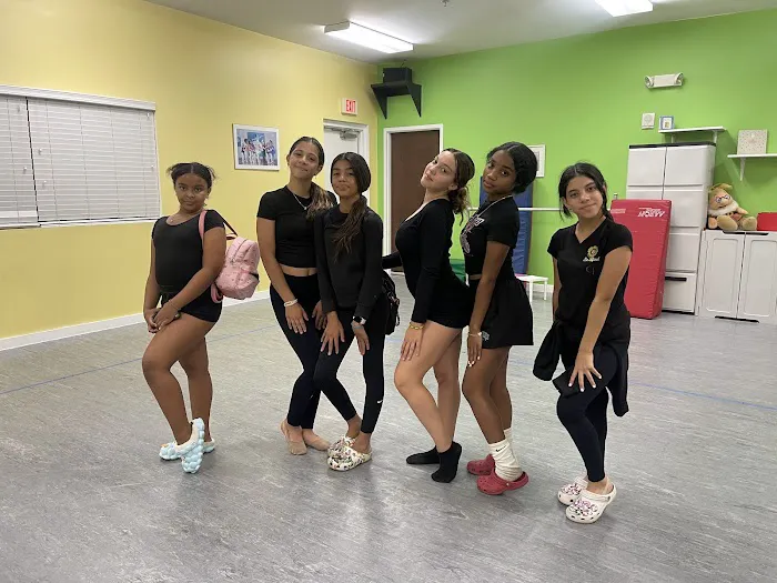 Tampa Arts Academy Picture 9