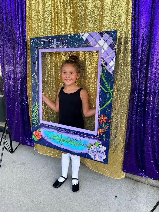 Palm & Thistle Highland Dancers Picture 1