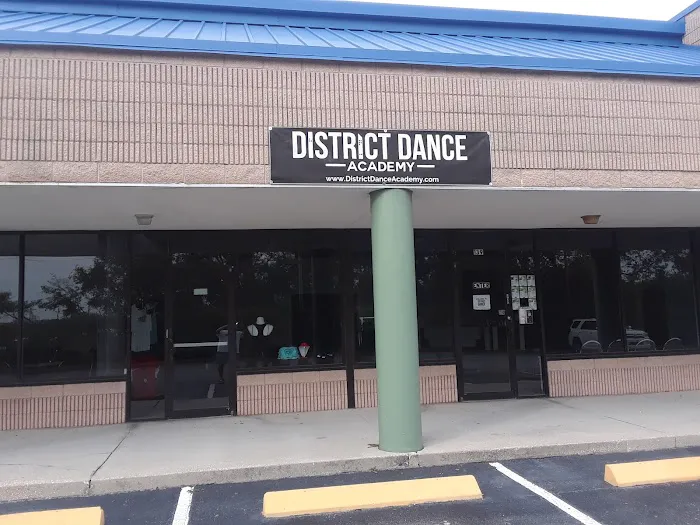 District Dance Academy Picture 7