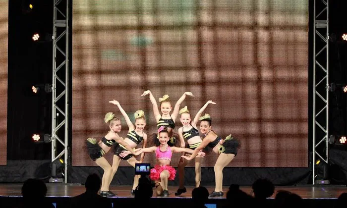 Jump Dance Company Picture 4