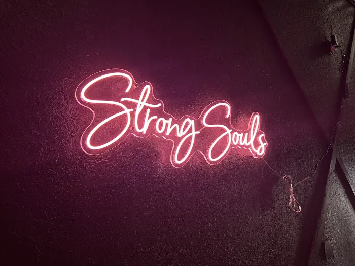 Strong Souls Picture 6