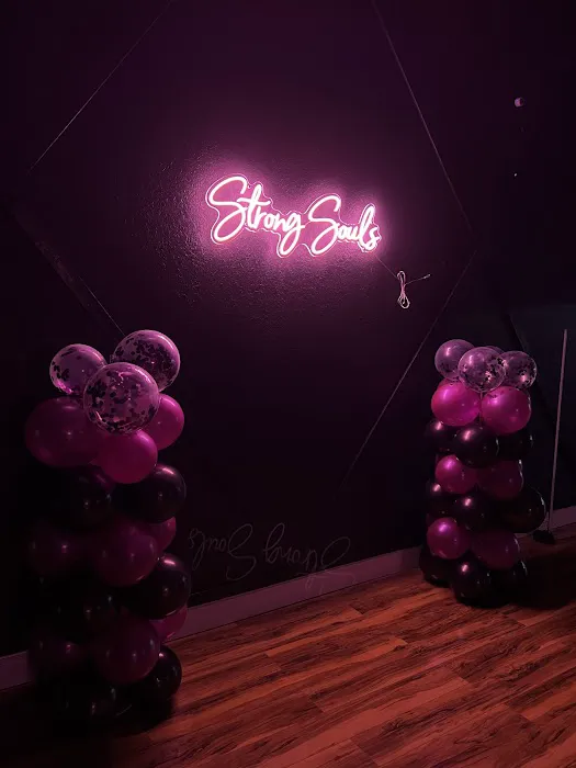 Strong Souls Picture 4