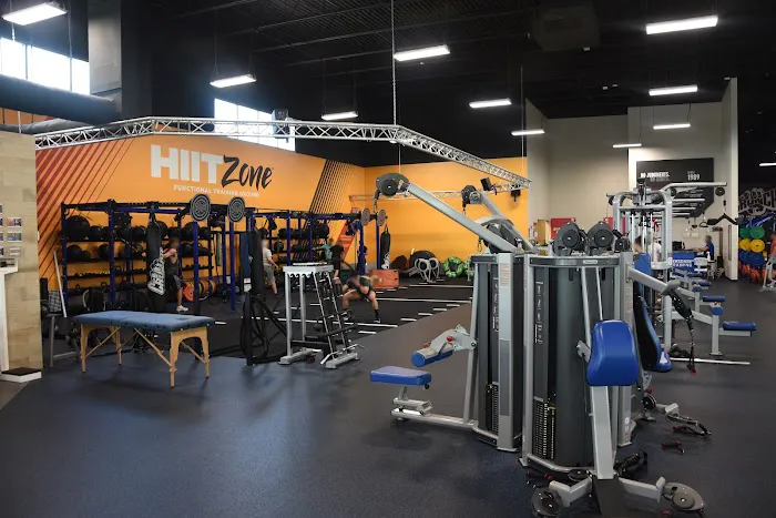 Crunch Fitness - Lakewood Ranch Picture 1