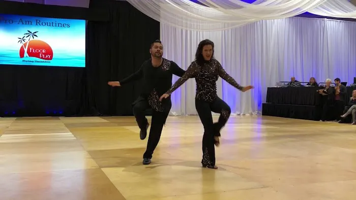 Dance With Susan Picture 2