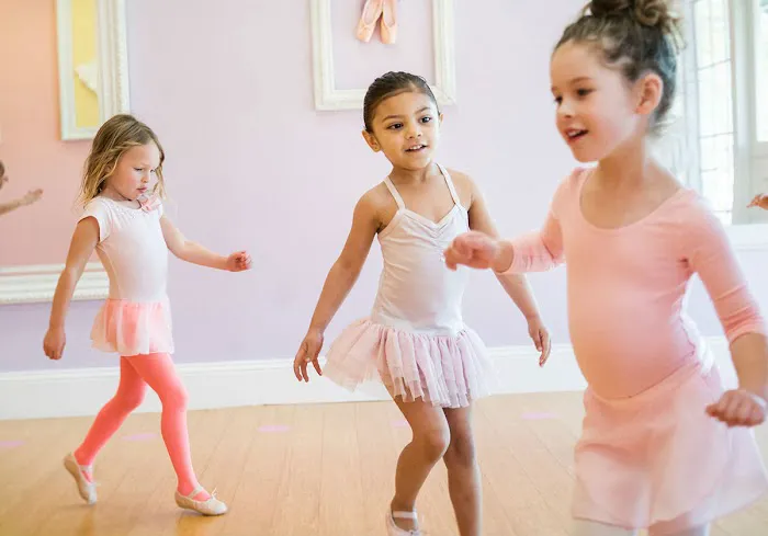 Stories in Motion Dance & Yoga for Kids Picture 4