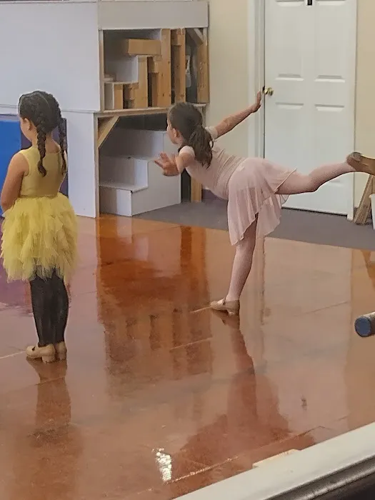 Hanken School of Dance Picture 5
