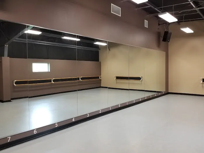 Performers Edge Dance Center Picture 2