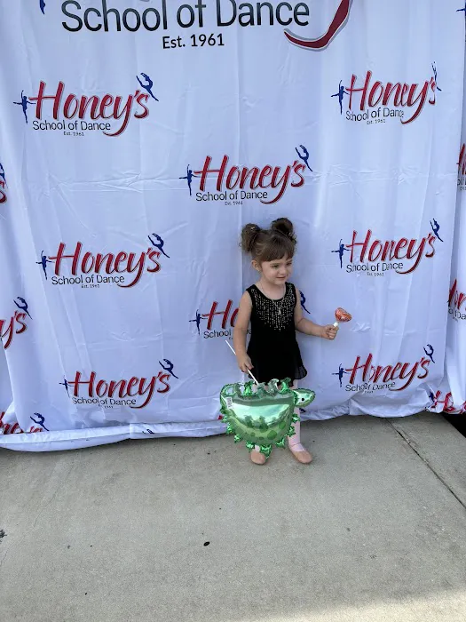Honey's School of Dance Picture 3