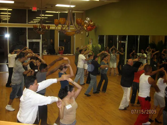 Salsa Heat Dance Studio Picture 6