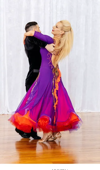 Amore Ballroom Dance Picture 3