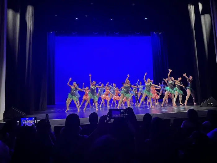 ESOR Dance Ensemble Picture 3