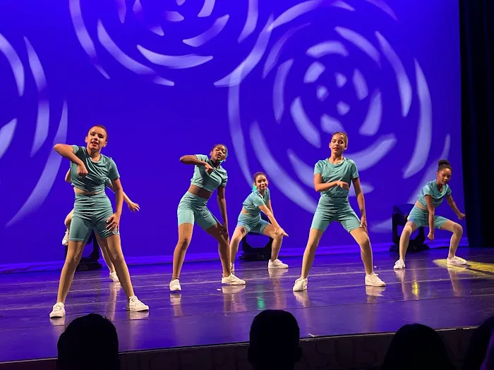 ESOR Dance Ensemble Picture 4