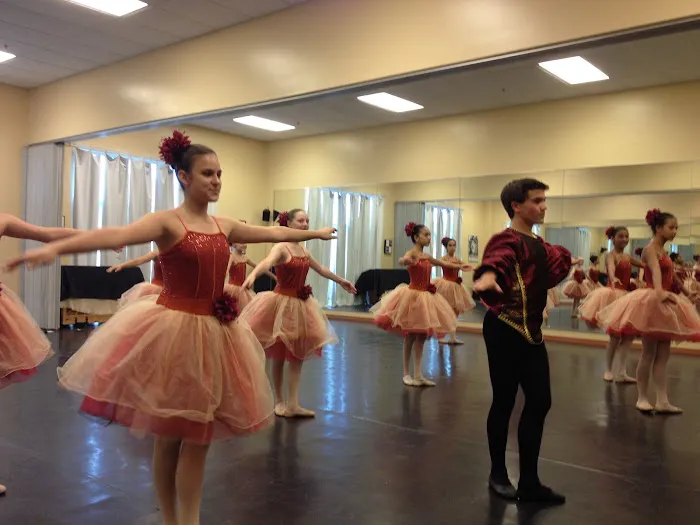 Spotlight Dance Center Picture 2