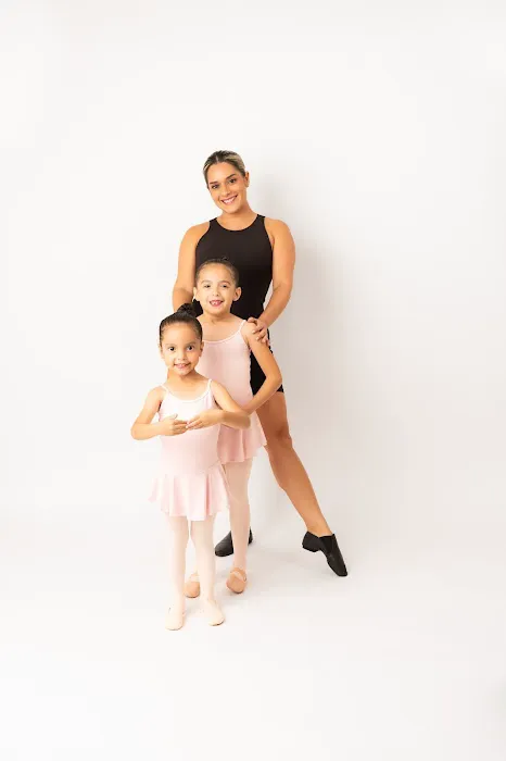 Abeille Dance Picture 6