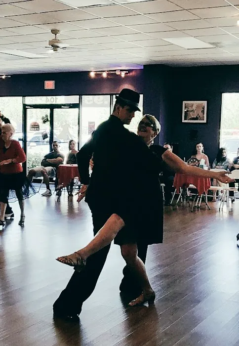 Dancin' Ballroom Picture 6
