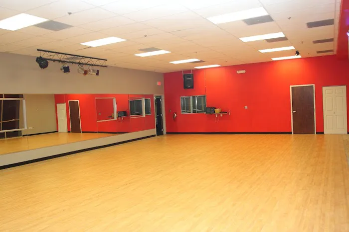 Edge Dance Picture 6
