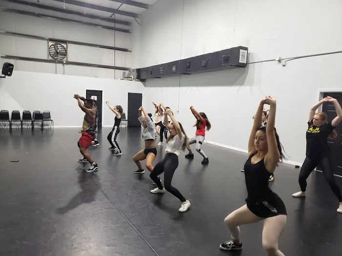Movez Dance Academy Picture 5