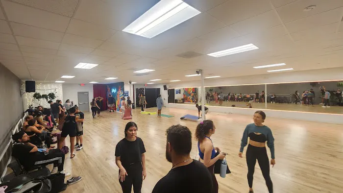 Studio Synergy Picture 1