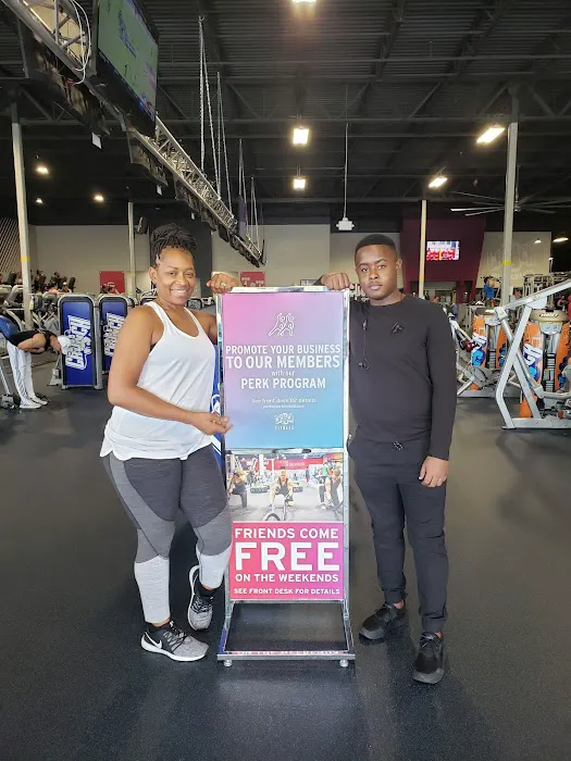 Crunch Fitness - Lake Nona™ Picture 1