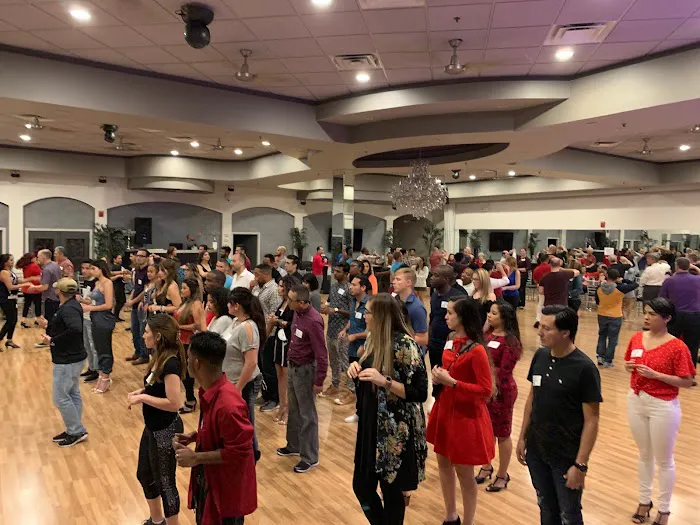 Salsa Heat Dance Studio - Salsa and Bachata classes Picture 5