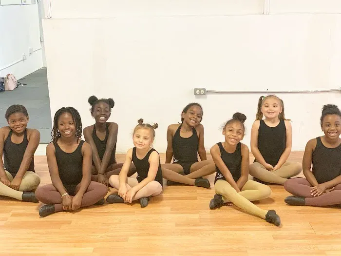 Royal Pointe Dance Academy Picture 7