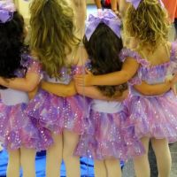 Center Stage Dance and Performing Arts ico