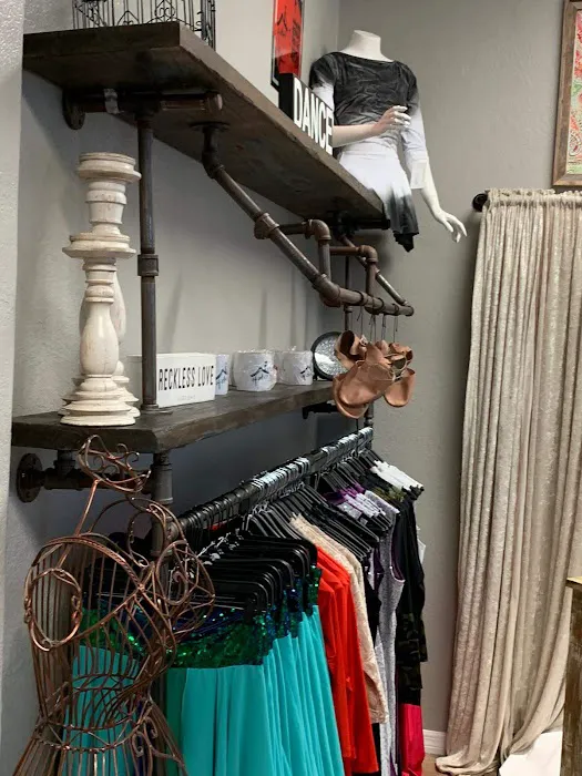 Royalty Designs Boutique - Praise Dance Wear Picture 4