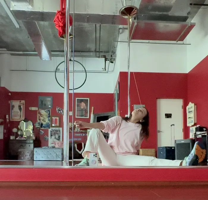 Kitty Kat Pole Dancing Picture 2