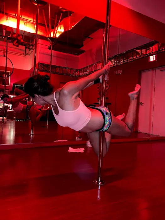 Kitty Kat Pole Dancing Picture 3