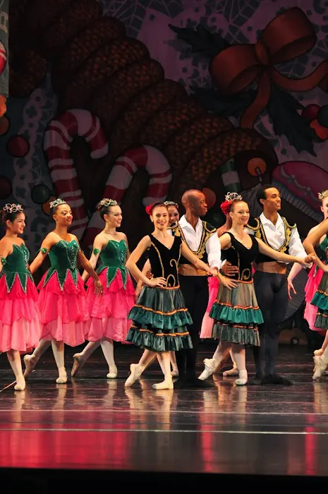 Armour Dance Theatre Picture 4