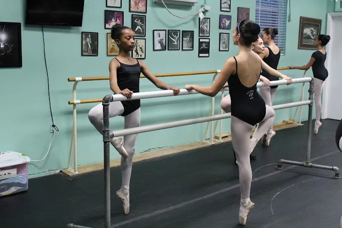 Armour Dance Theatre Picture 9