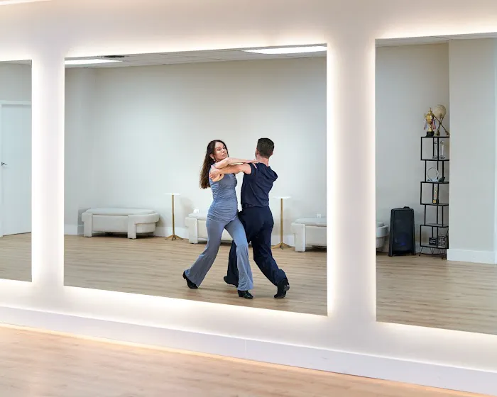 Dance Flow Pinecrest Picture 3