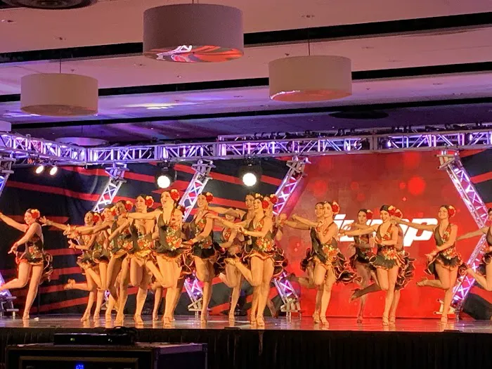 Dance Town Picture 7
