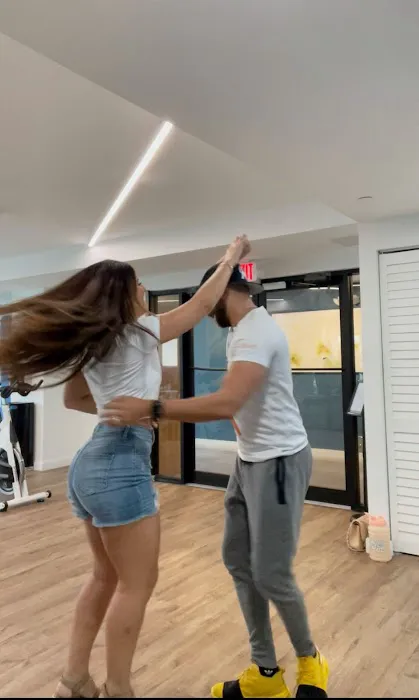 Randy Santos Dance Studio Picture 1