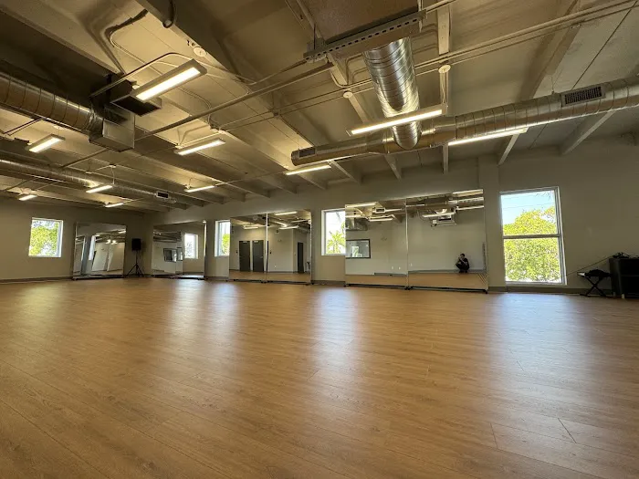 Miami Ballroom Pro Dance Studio Picture 1