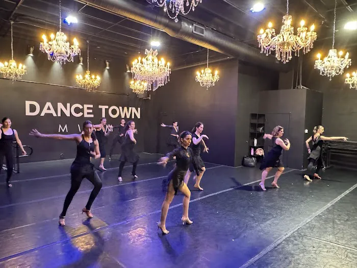 Miami Ballroom Pro Dance Studio Picture 8