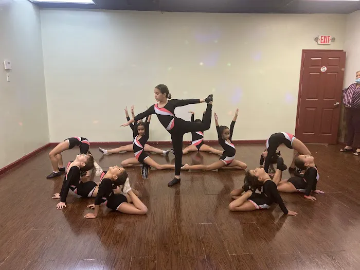 GiGi's Dance Academy Picture 4
