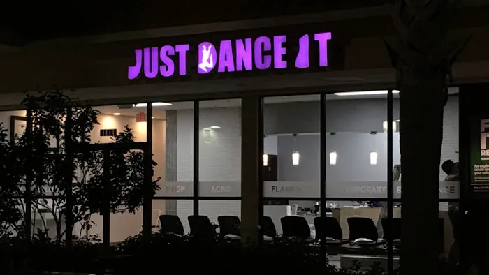 Just Dance It! Picture 6