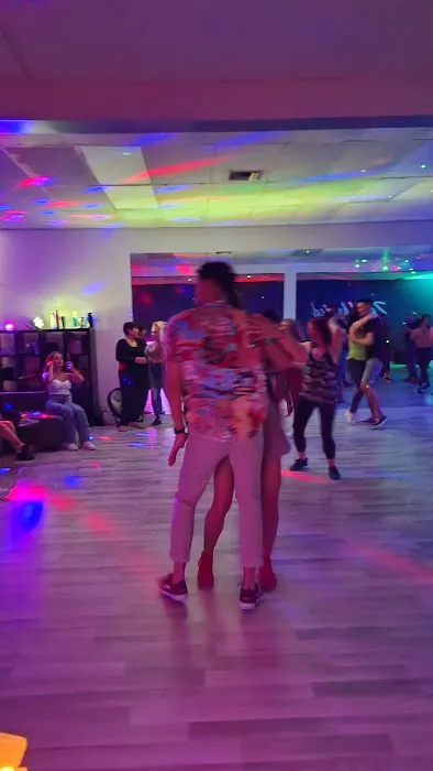 Zouk Miami: Zouk United Dance Studio Picture 10