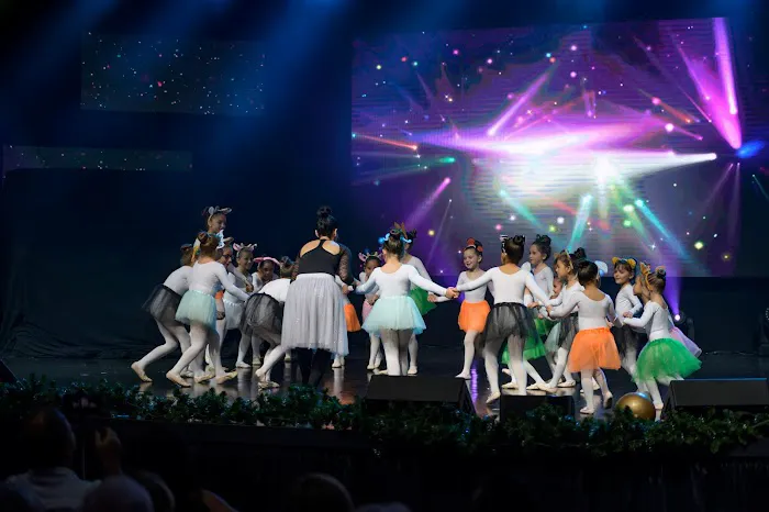 Worship Dance Academy Picture 6