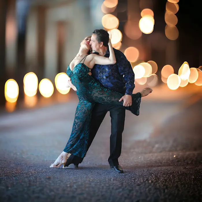 Tango a Tiempo, school of Argentine Tango, Private Lessons, Performances Picture 3