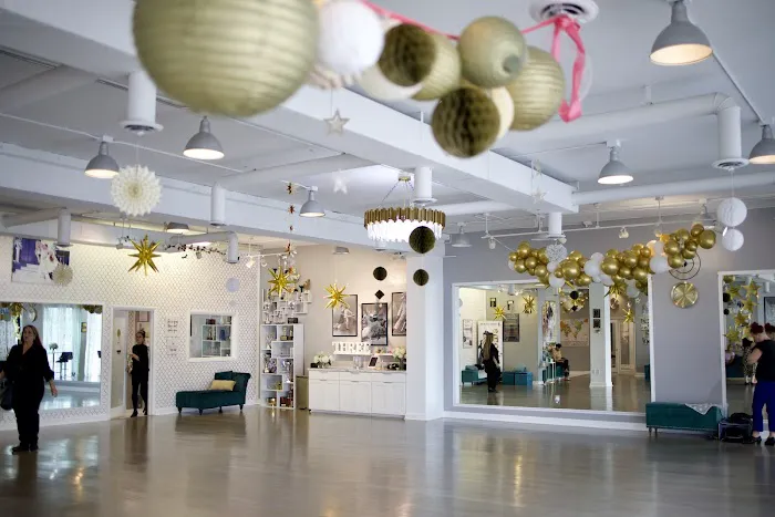 Fred Astaire Dance Studios - Pinecrest Picture 4